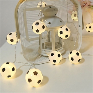LED lyskæde med fodbolde